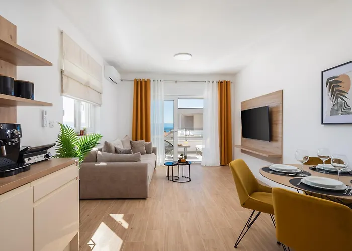 Dada Luxury A2 Appartement Promajna