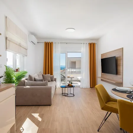 Dada Luxury A2 Apartament Promajna